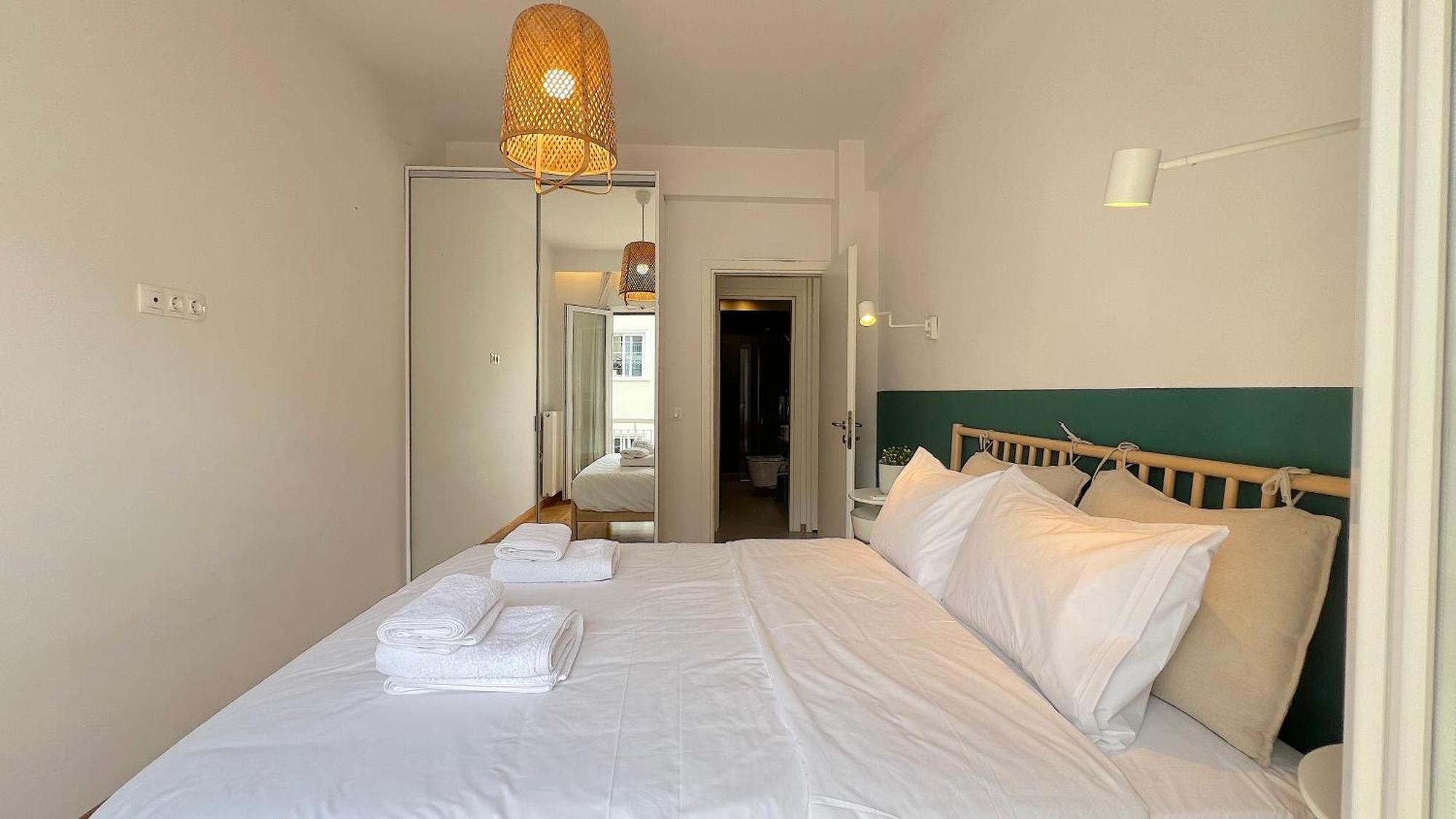Apartment Pirgotelous Spacious 3bdr In Pangrati *
