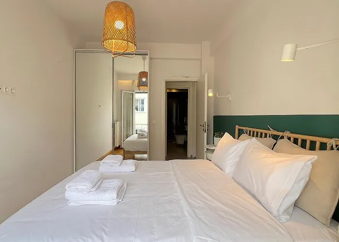 Pirgotelous Spacious 3Bdr Apt In Pangrati